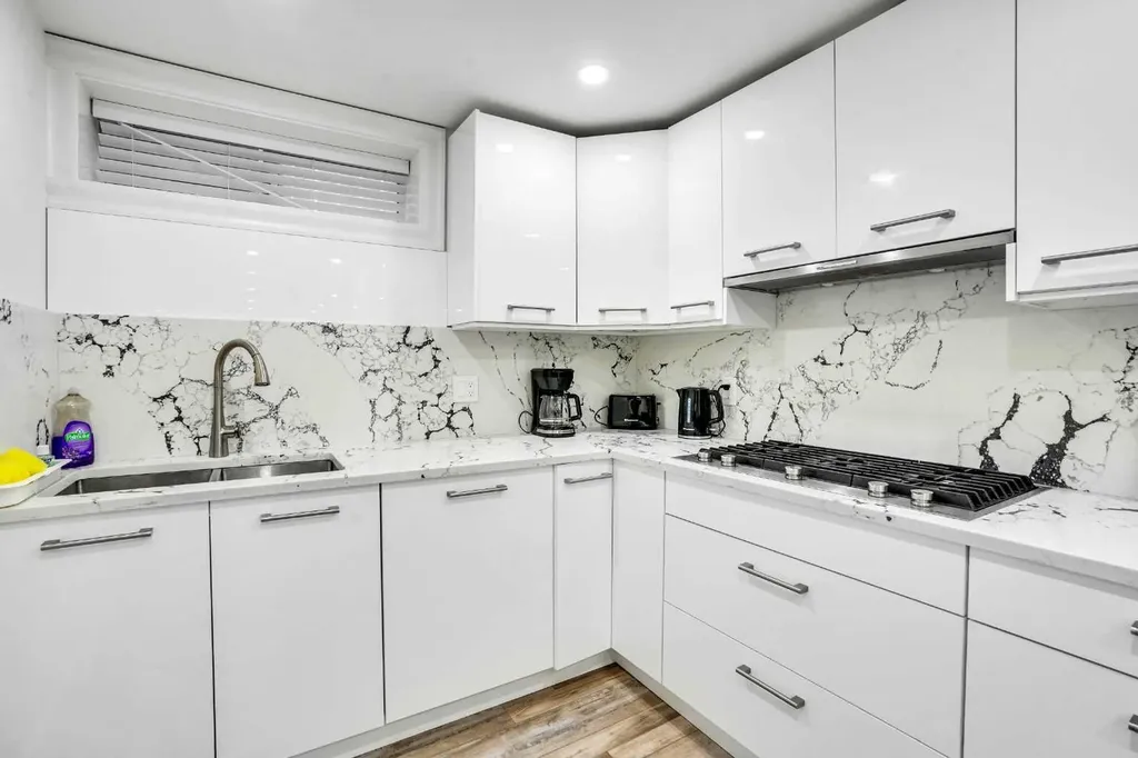 73 Riverview Close SE Calgary AB T2C4C5