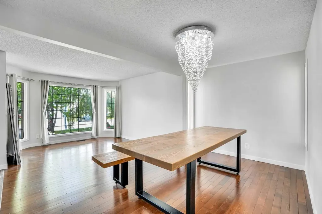 73 Riverview Close SE Calgary AB T2C4C5