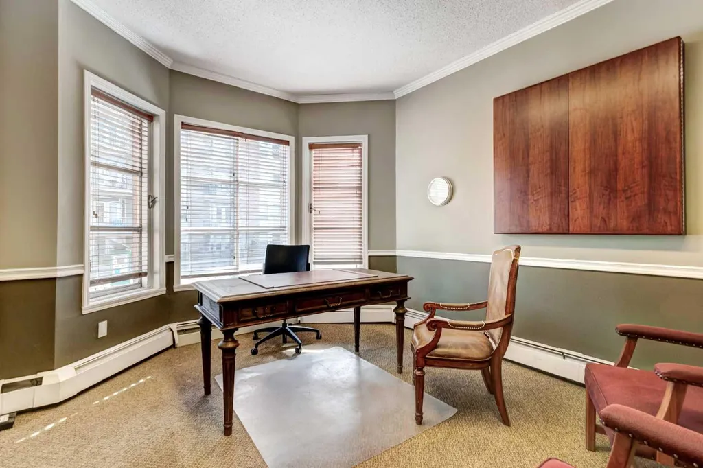 1411 2 Street SW Calgary AB T2R 0W7