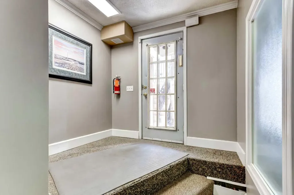 1411 2 Street SW Calgary AB T2R 0W7