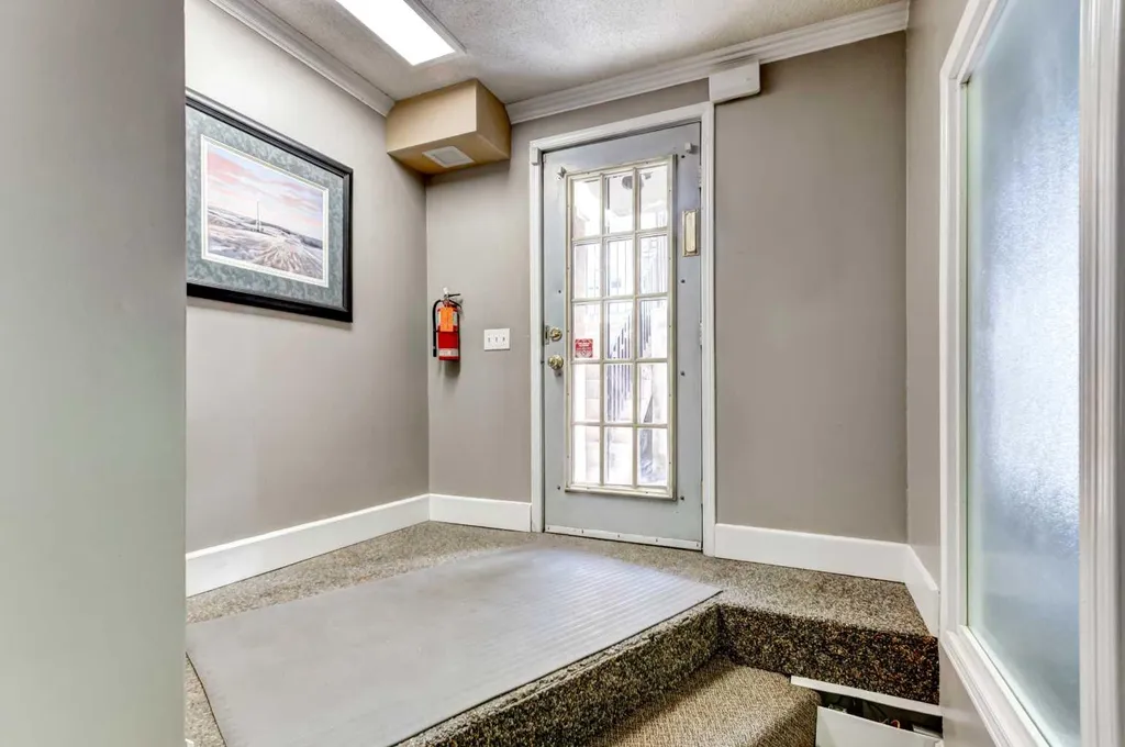 1411 2 Street SW Calgary AB T2R 0W7