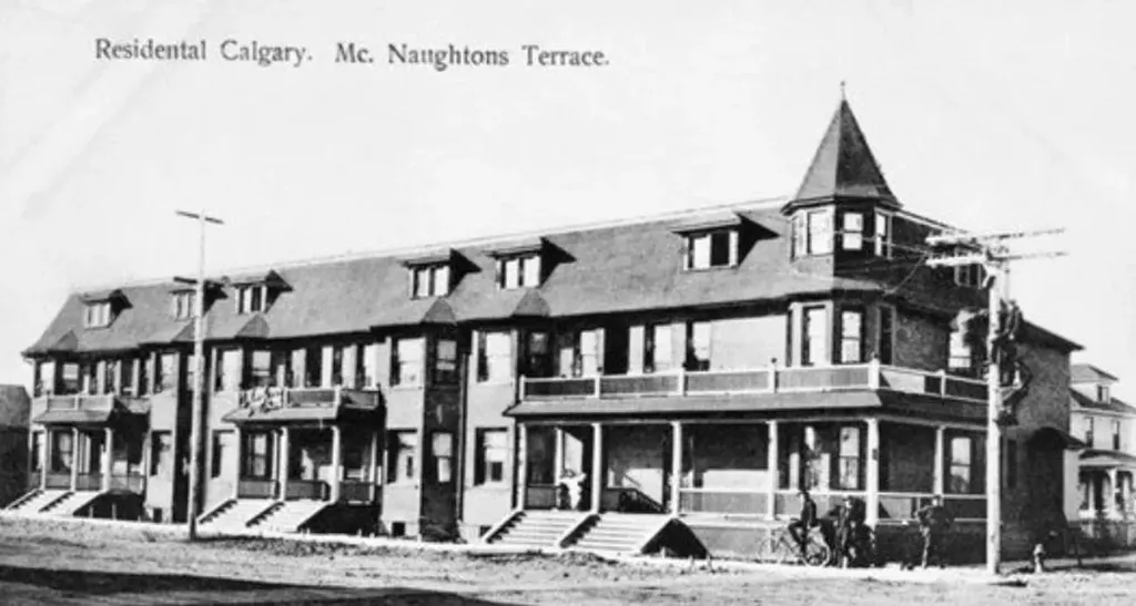 1411 2 Street SW Calgary AB T2R 0W7