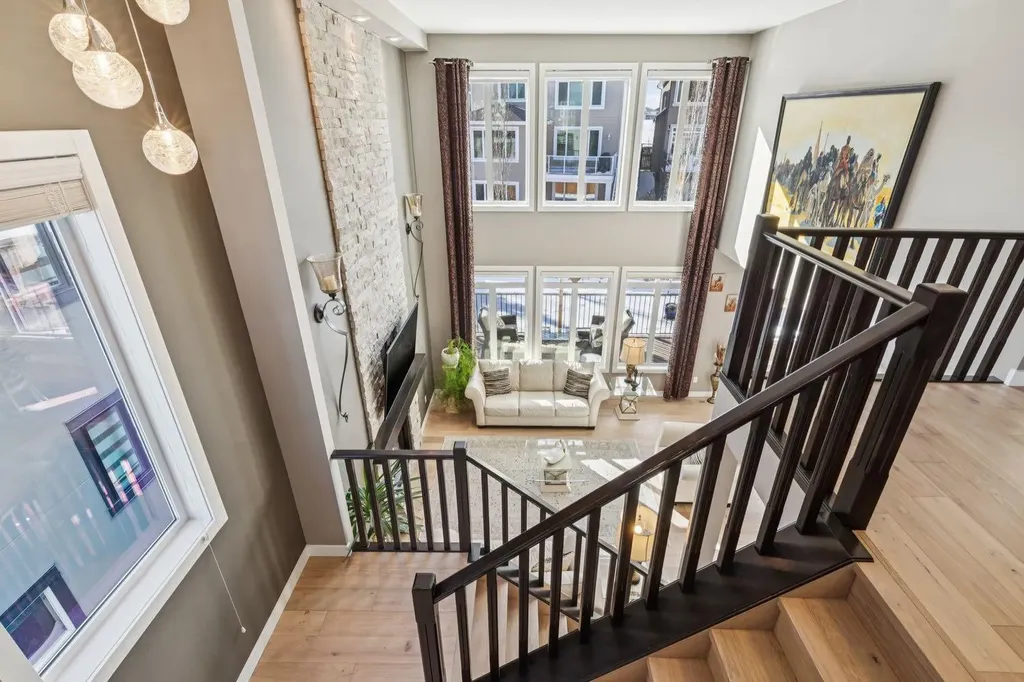 11 Aspen Vista Way SW Calgary AB T3H 0Y7