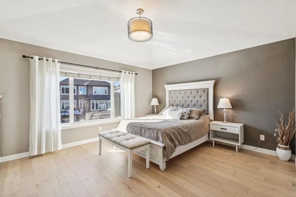 11 Aspen Vista Way SW Calgary AB T3H 0Y7