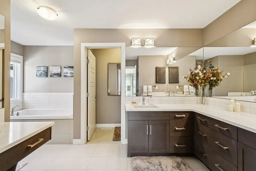 11 Aspen Vista Way SW Calgary AB T3H 0Y7