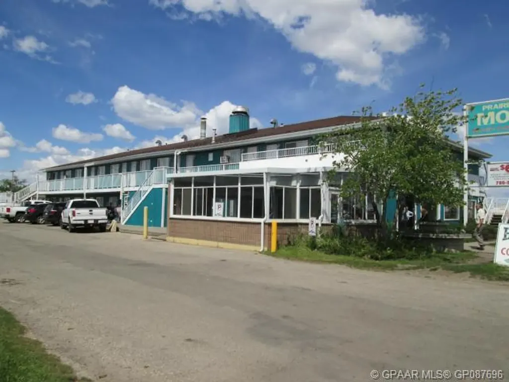 12002 & 12010 100 Street Grande Prairie AB T8V 4H5