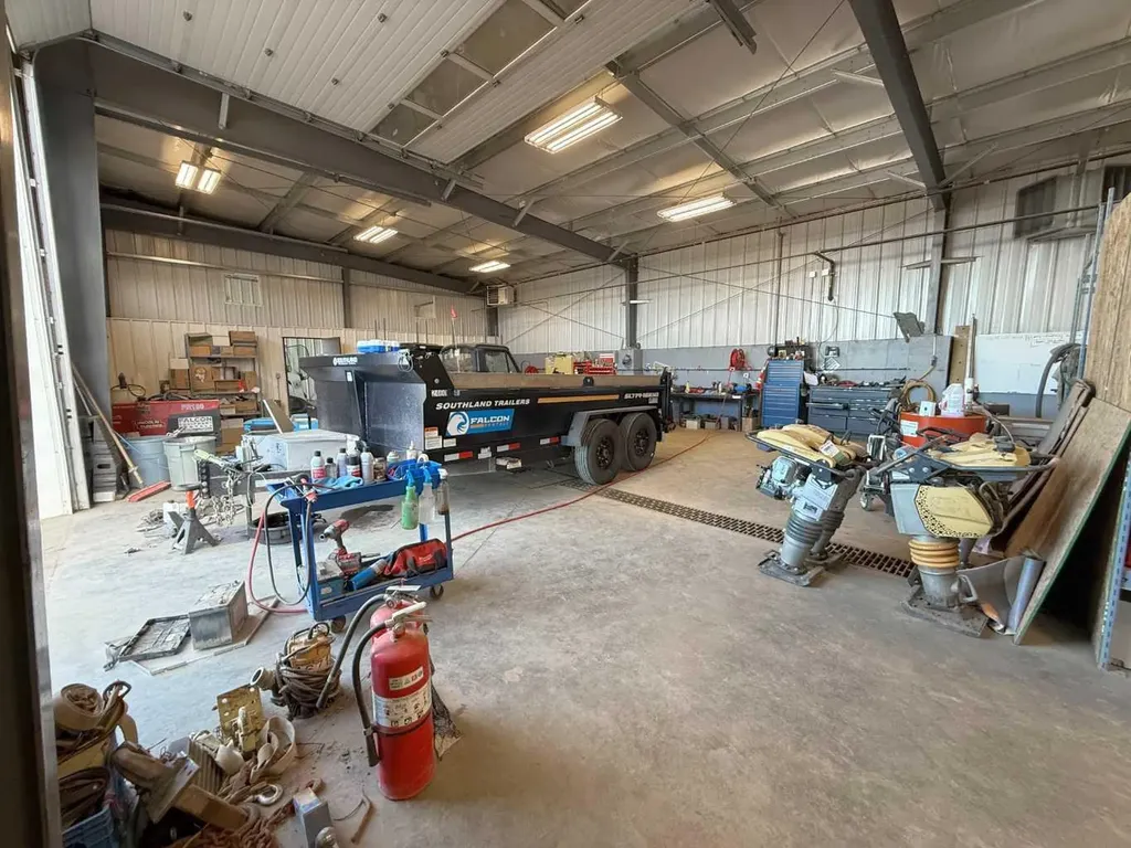4303 50 Avenue Athabasca AB T9S 1M4