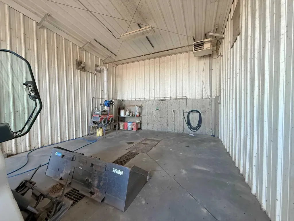 4303 50 Avenue Athabasca AB T9S 1M4