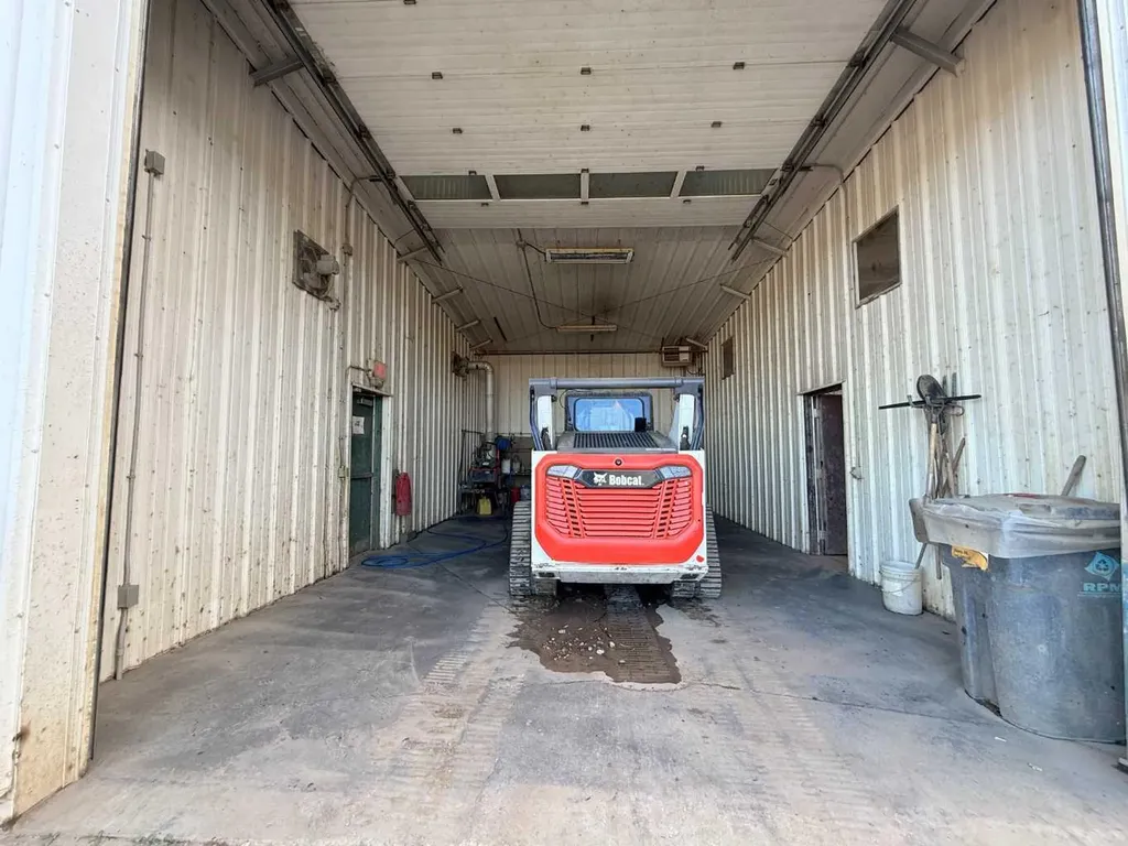 4303 50 Avenue Athabasca AB T9S 1M4