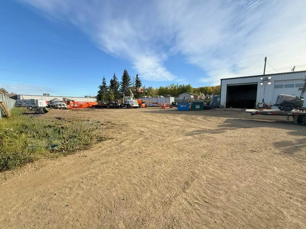 4303 50 Avenue Athabasca AB T9S 1M4