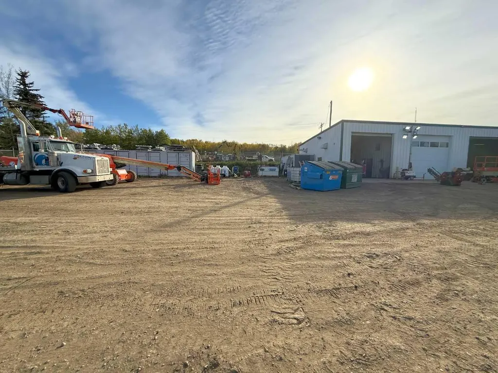 4303 50 Avenue Athabasca AB T9S 1M4