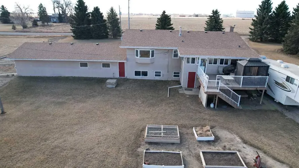 212072 Twp Road 9-4 Rural Lethbridge County AB T1J5R2