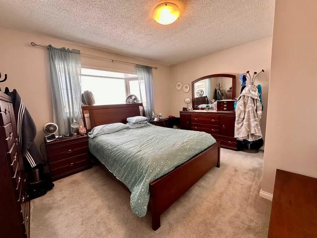 212072 Twp Road 9-4 Rural Lethbridge County AB T1J5R2