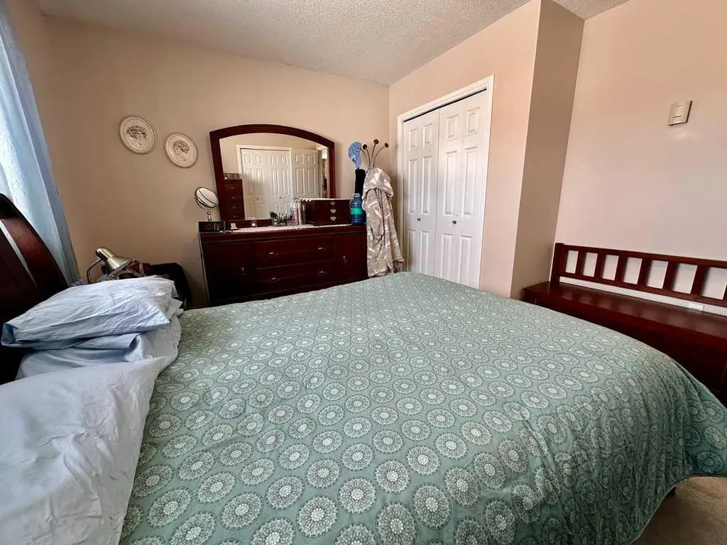 212072 Twp Road 9-4 Rural Lethbridge County AB T1J5R2