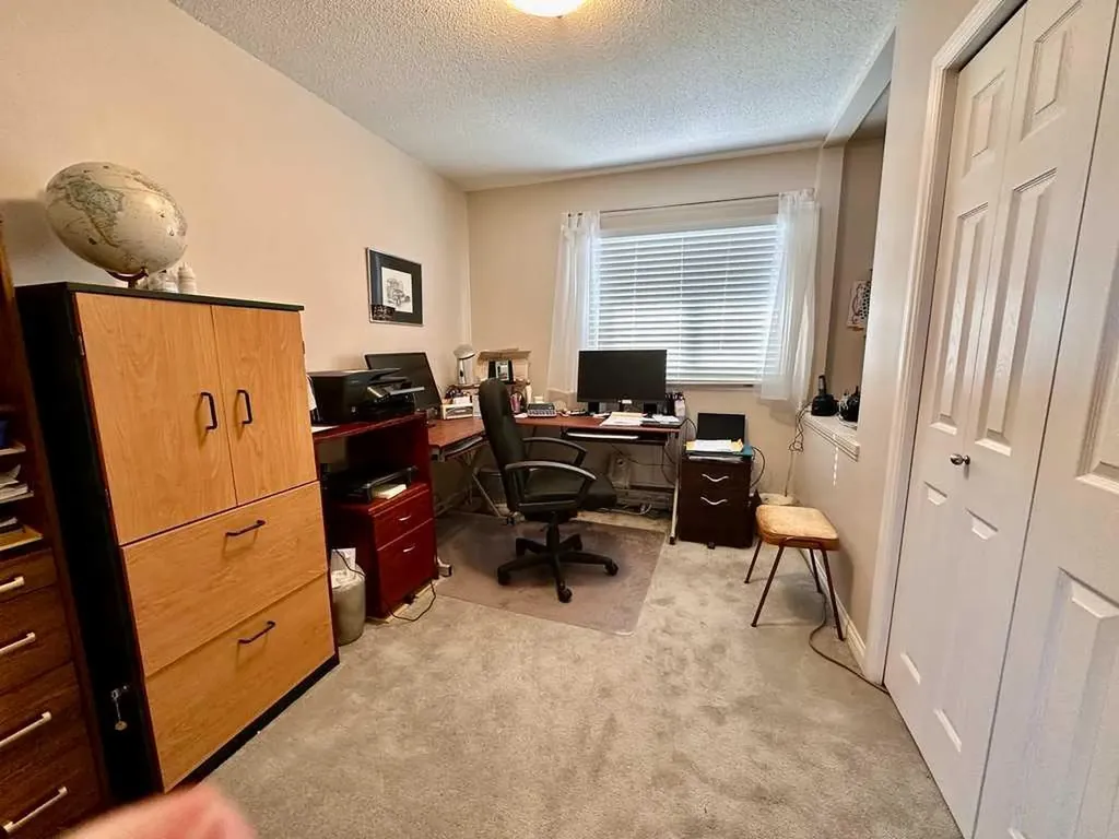 212072 Twp Road 9-4 Rural Lethbridge County AB T1J5R2