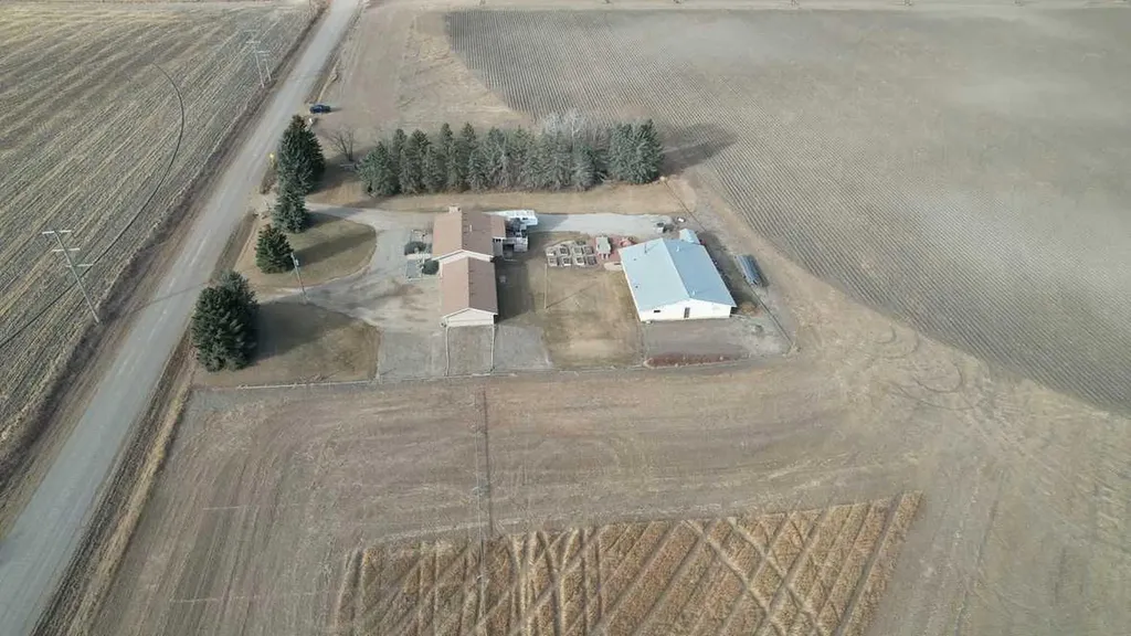 212072 Twp Road 9-4 Rural Lethbridge County AB T1J5R2
