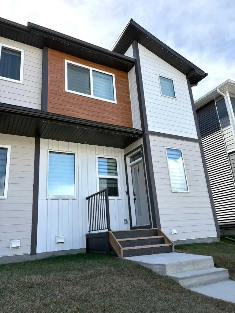 862 Wolf Willow Boulevard SE Calgary AB T2X 5R5
