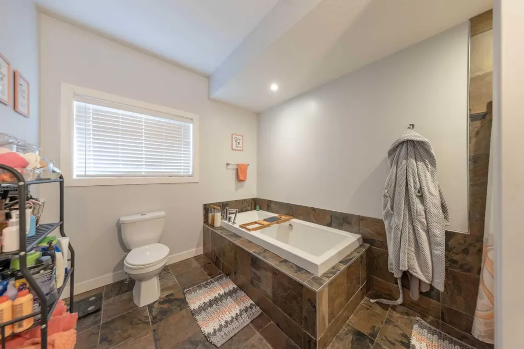 605 2 Street E Maidstone SK S0M1M0