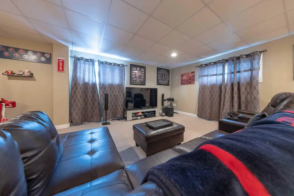 605 2 Street E Maidstone SK S0M1M0