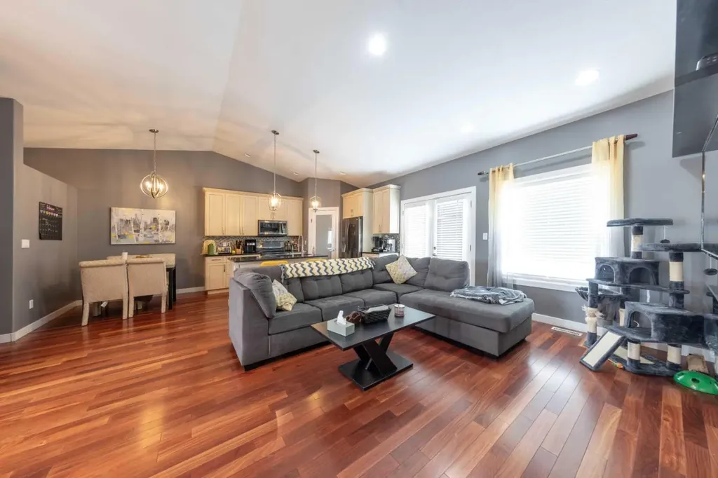 605 2 Street E Maidstone SK S0M1M0
