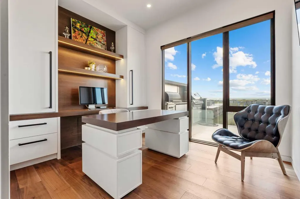 315 Aspen Ridge Place SW Calgary AB T3H 1T2