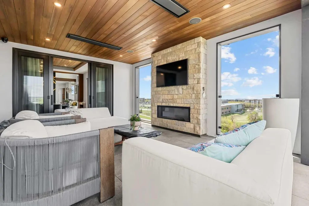315 Aspen Ridge Place SW Calgary AB T3H 1T2