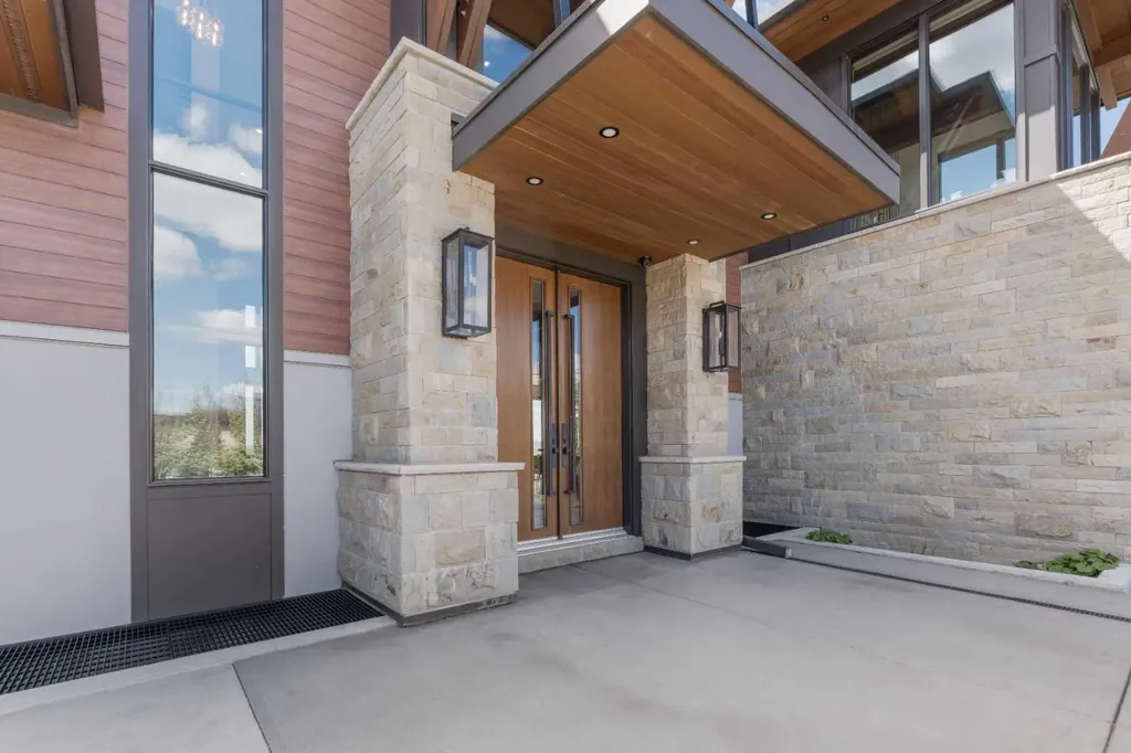 315 Aspen Ridge Place SW Calgary AB T3H 1T2