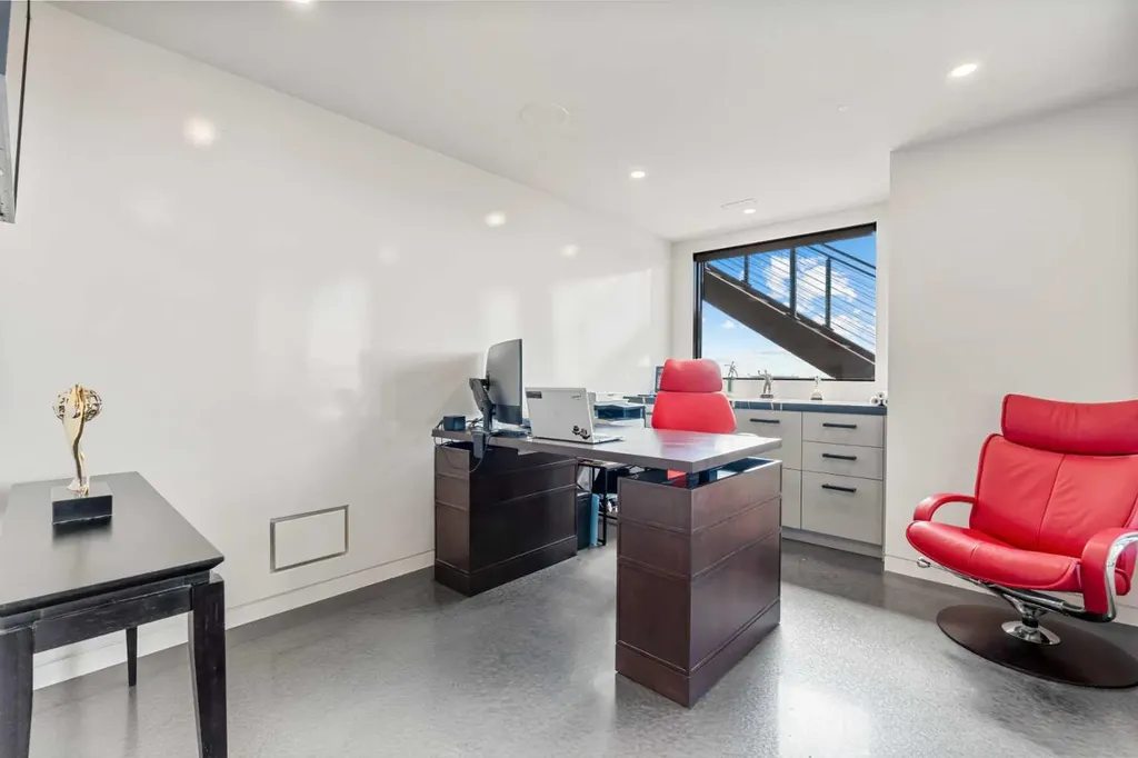 315 Aspen Ridge Place SW Calgary AB T3H 1T2