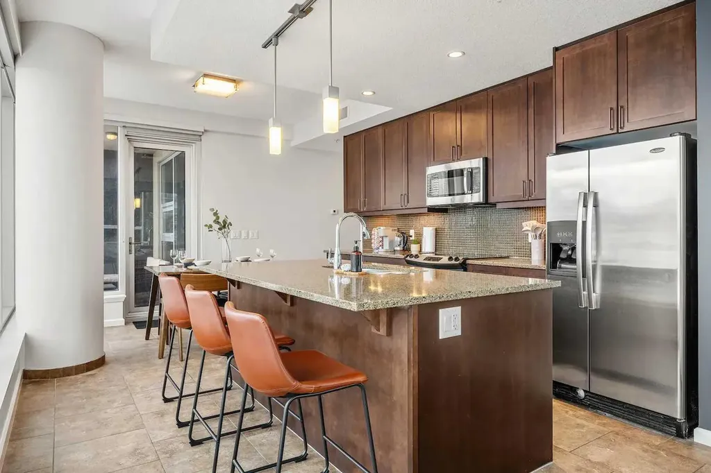 211 13 Avenue SE Calgary AB T2G 1E1