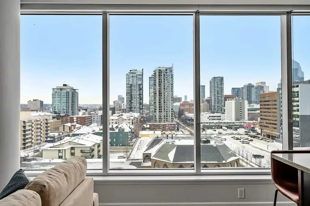 211 13 Avenue SE Calgary AB T2G 1E1