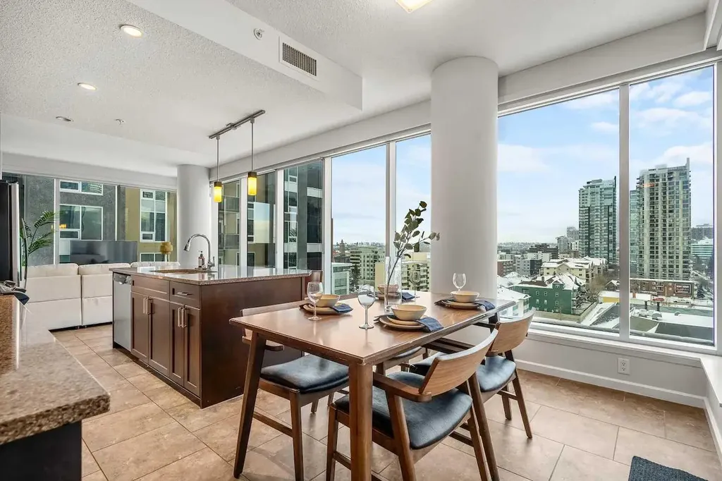 211 13 Avenue SE Calgary AB T2G 1E1