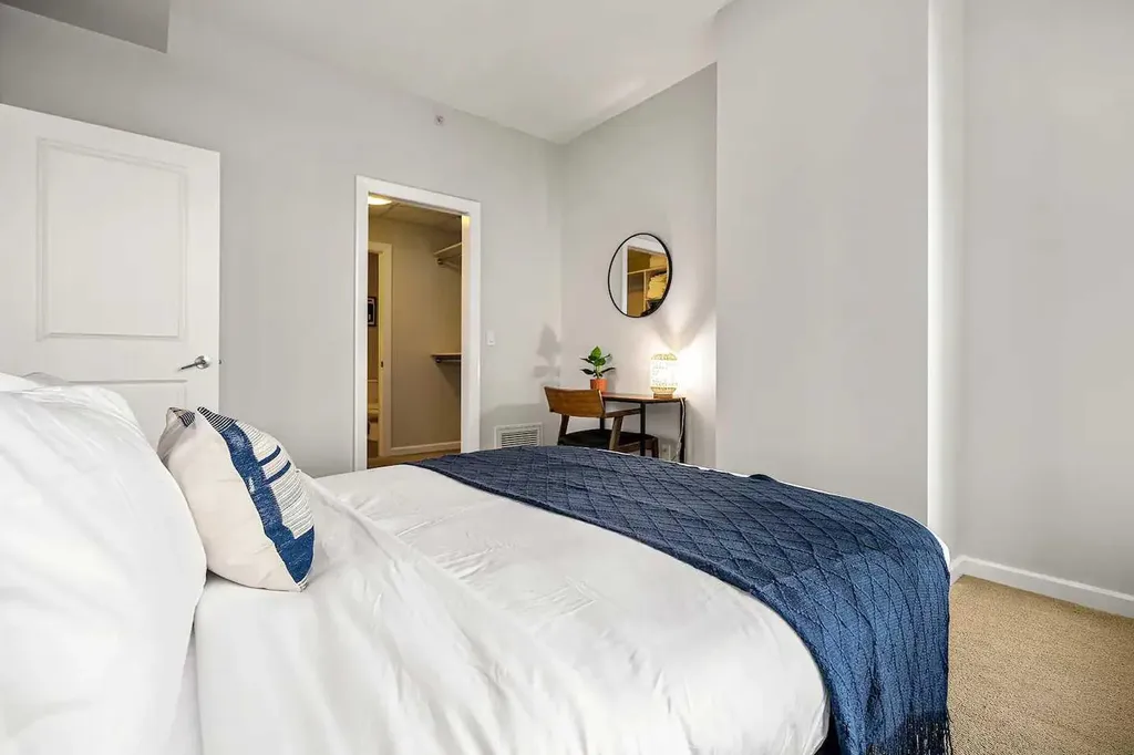211 13 Avenue SE Calgary AB T2G 1E1
