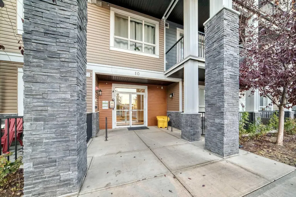 10 Walgrove Walk SE Calgary AB T2X 4E3