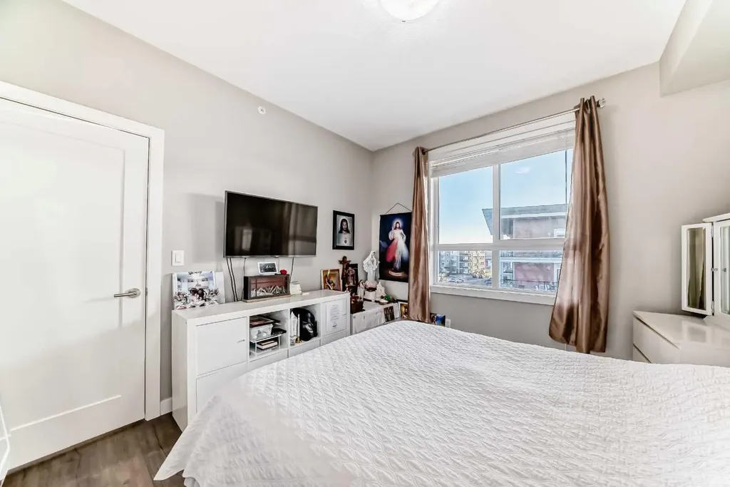 10 Walgrove Walk SE Calgary AB T2X 4E3