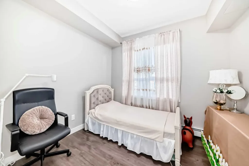 10 Walgrove Walk SE Calgary AB T2X 4E3