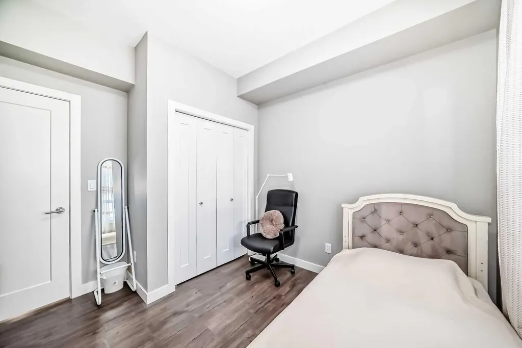 10 Walgrove Walk SE Calgary AB T2X 4E3