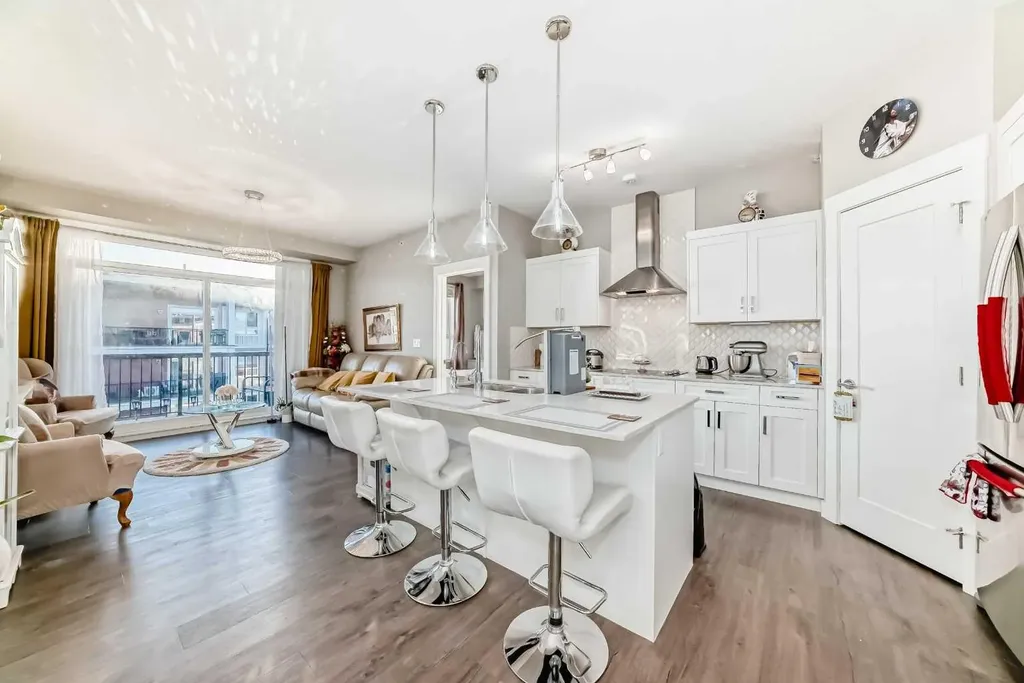 10 Walgrove Walk SE Calgary AB T2X 4E3
