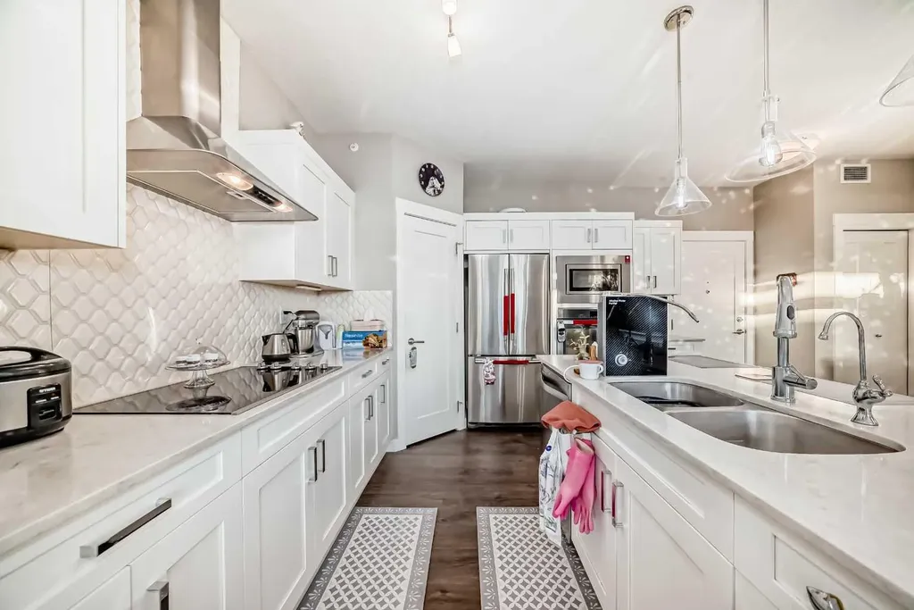 10 Walgrove Walk SE Calgary AB T2X 4E3