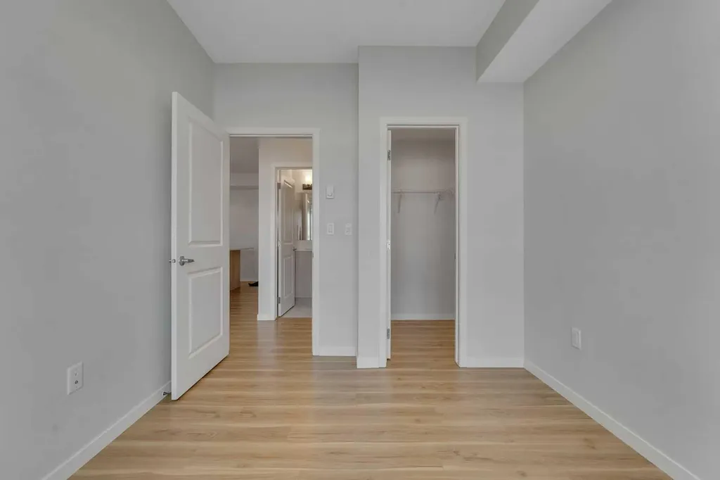 360 Harvest Hills Way NE Calgary AB T3K 2S1