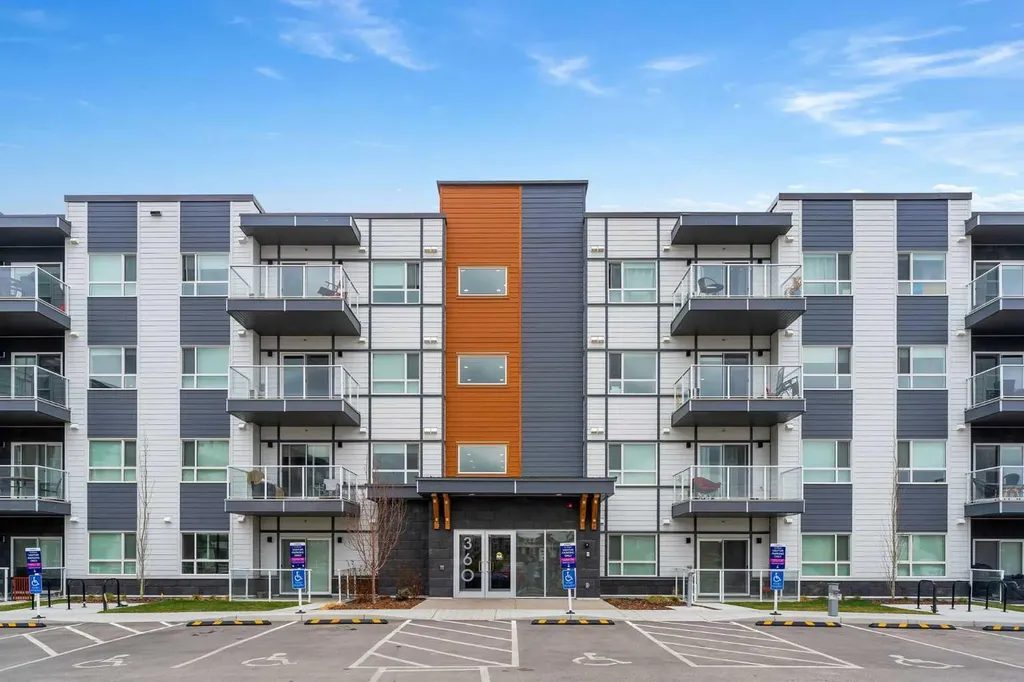360 Harvest Hills Way NE Calgary AB T3K 2S1
