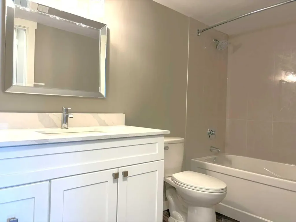 635 56 Avenue SW Calgary AB T2V0G9
