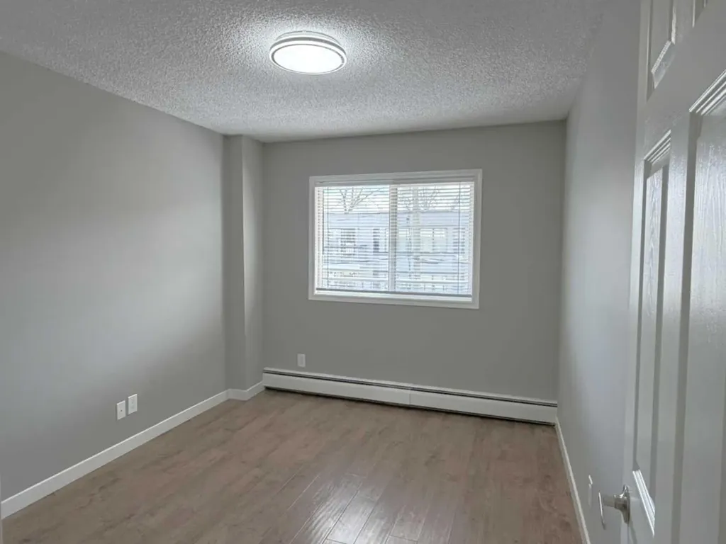 635 56 Avenue SW Calgary AB T2V0G9