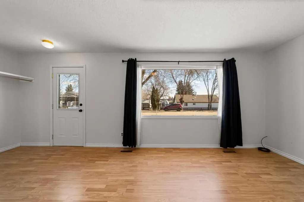 4909 51 Street Sedgewick AB T0B4C0