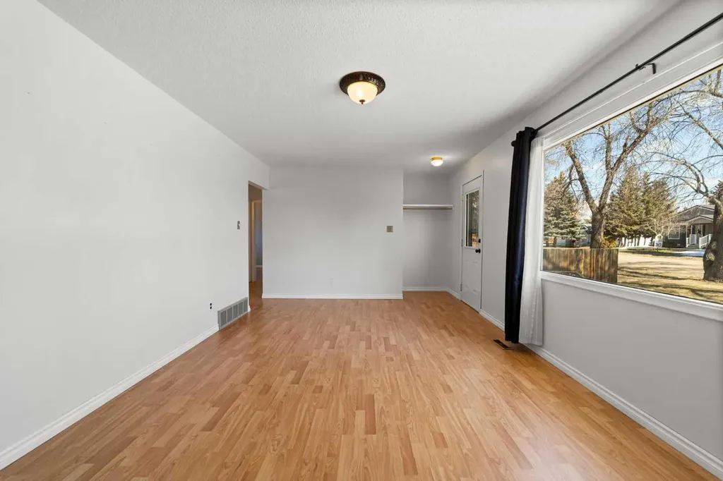 4909 51 Street Sedgewick AB T0B4C0