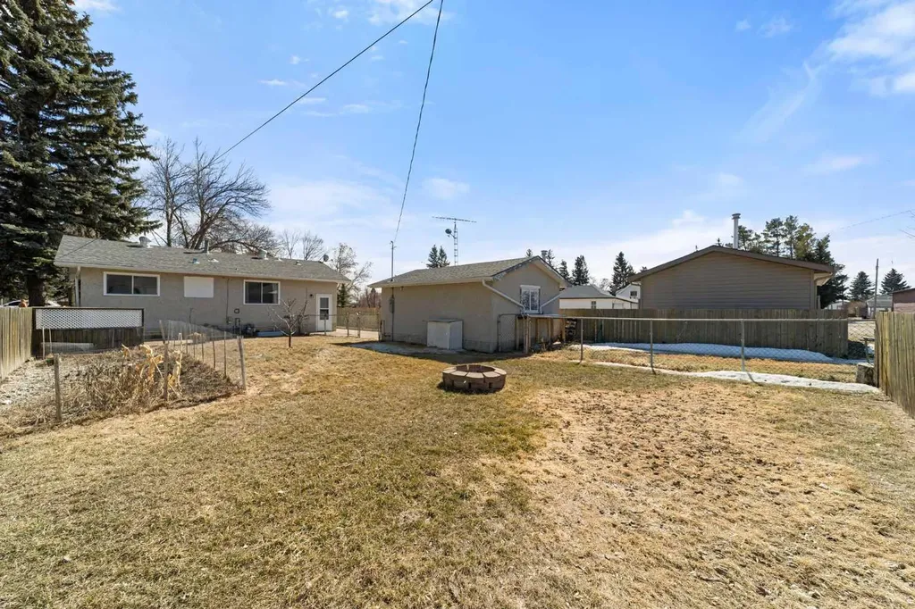4909 51 Street Sedgewick AB T0B4C0