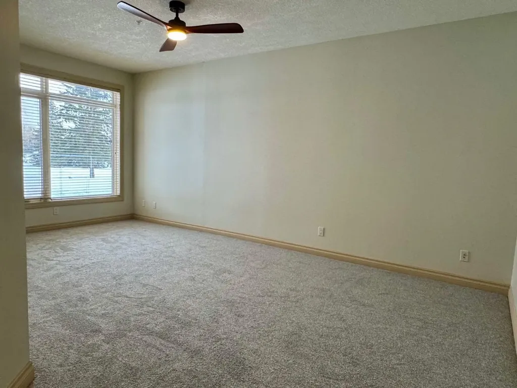 24 Hemlock Crescent SW Calgary AB T3C 2Z1