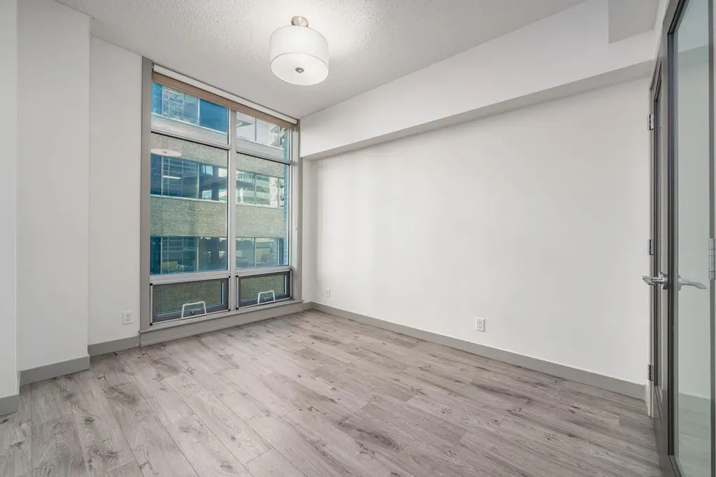 530 12 Avenue SW Calgary AB T2R 0B1