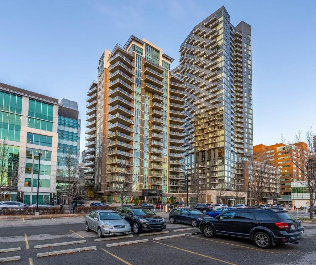 530 12 Avenue SW Calgary AB T2R 0B1