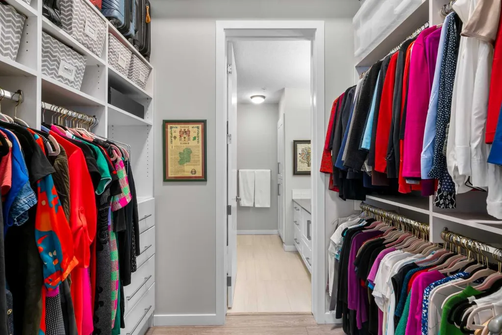 11 Mahogany Circle SE Calgary AB T3M 2Z3