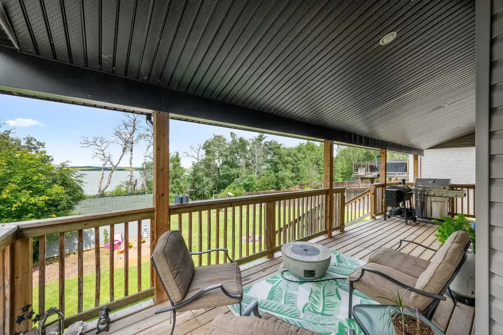214 Hill Avenue Greenstreet SK S9V 0X7